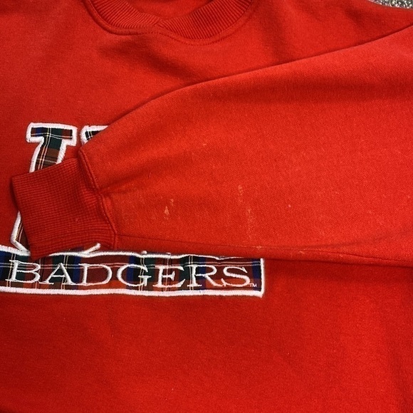 Vintage Midland Sports UW Badgers Red Crewneck Sweatshirt Medium - Picture 7 of 7